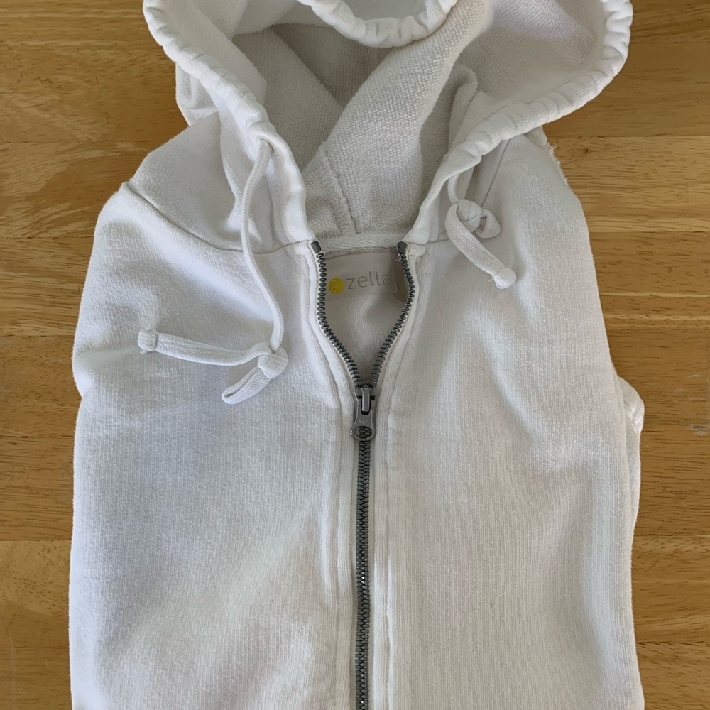 Zella Weekend Full Zip White Sweatshirt